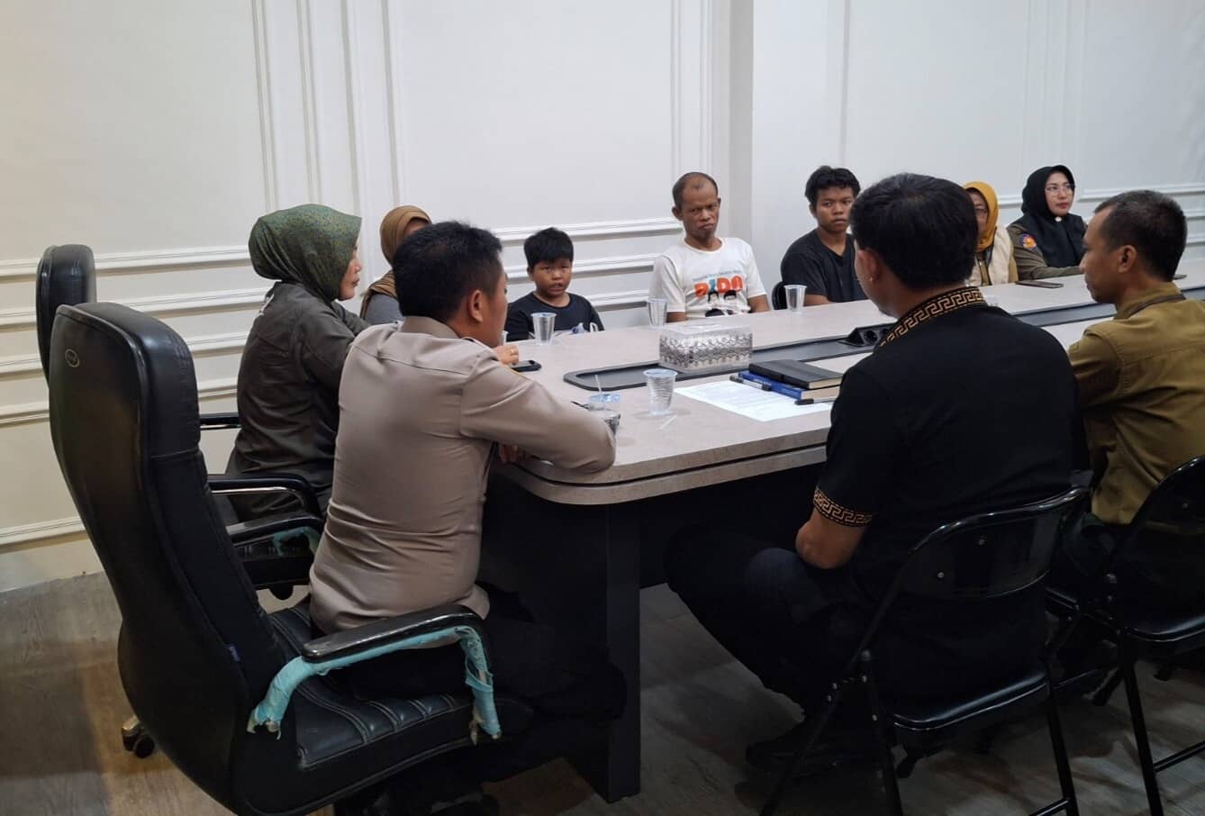 Suginanto, Petani Bojonegoro yang Tersandung Kasus Dua Batang Kayu Jati, Kini Dibebaskan